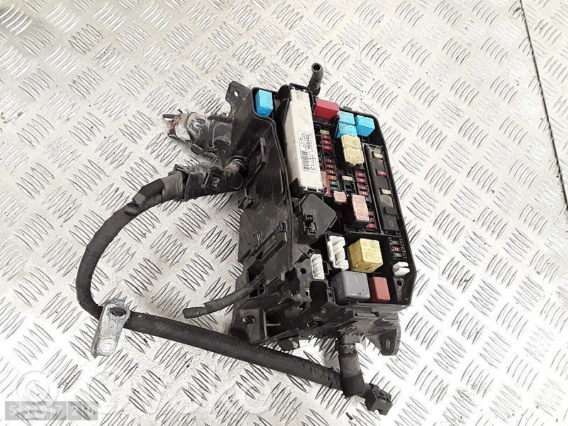 Toyota Prius (XW30) Sulakemoduuli 