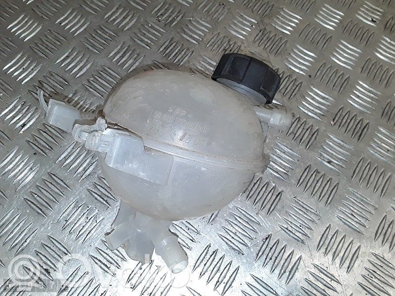 Peugeot 2008 I Vase d'expansion / réservoir de liquide de refroidissement