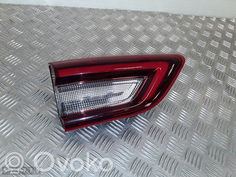 Ford Kuga III Lampă spate în capacul portbagajului 