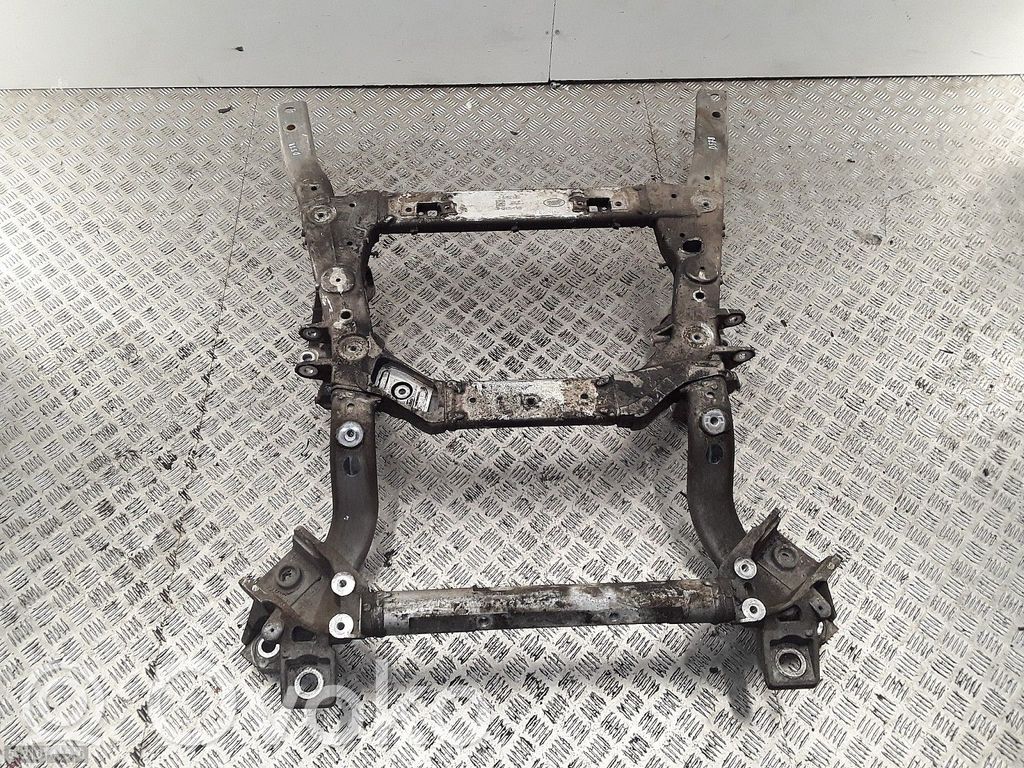 Front subframe   LR05137478