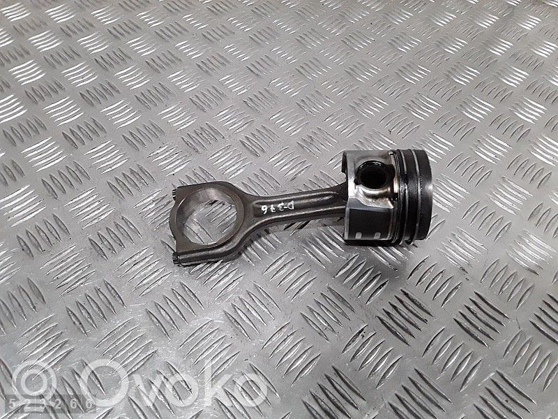 Peugeot Partner Piston avec bielle 
