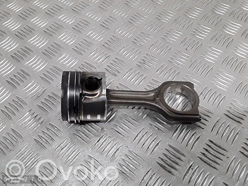 Peugeot Partner Piston avec bielle 