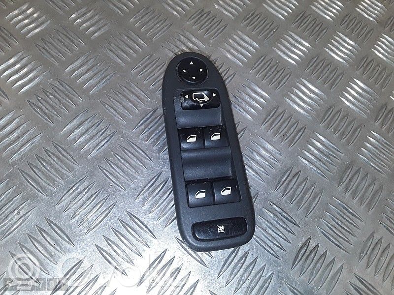 Electric window control switch   96514299ZF