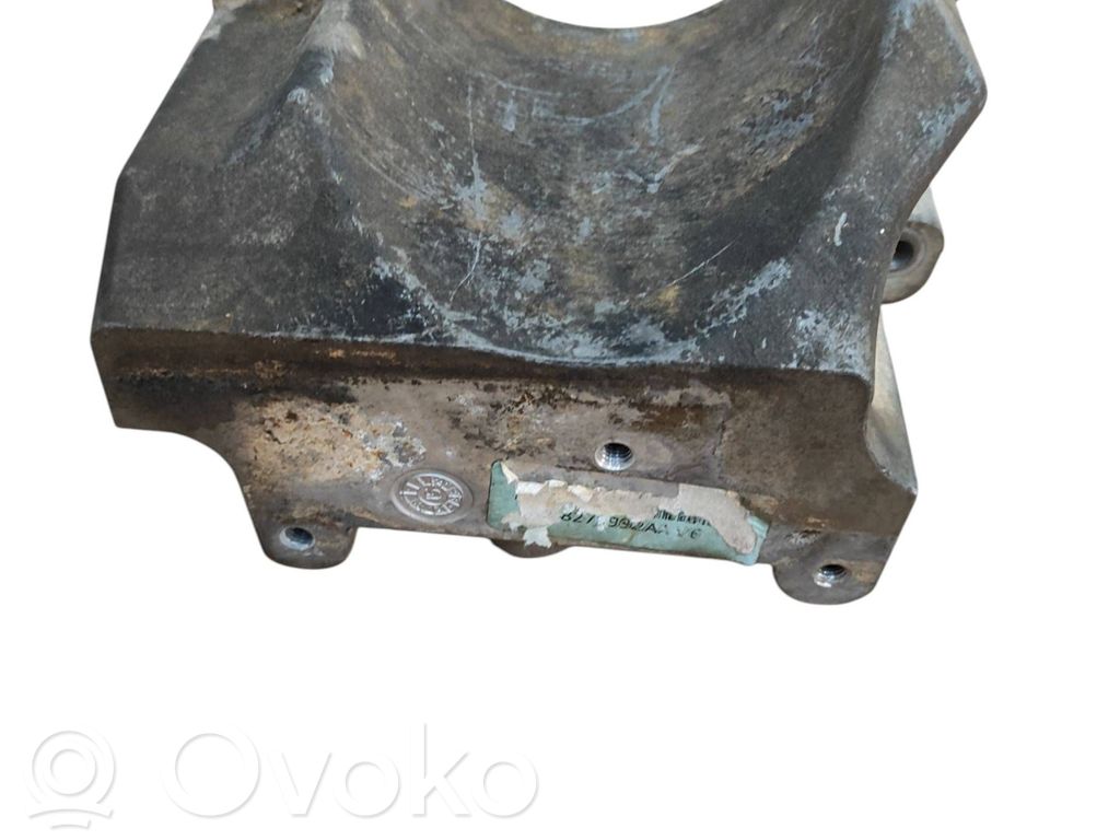 Gearbox mounting bracket   68275992AA,68275992AA