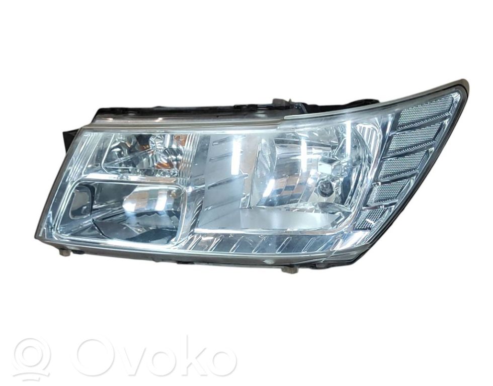 Fiat Freemont Priekšējais lukturis 