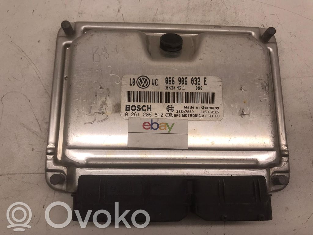 Engine control unit/module ECU   066906032E,0261206810