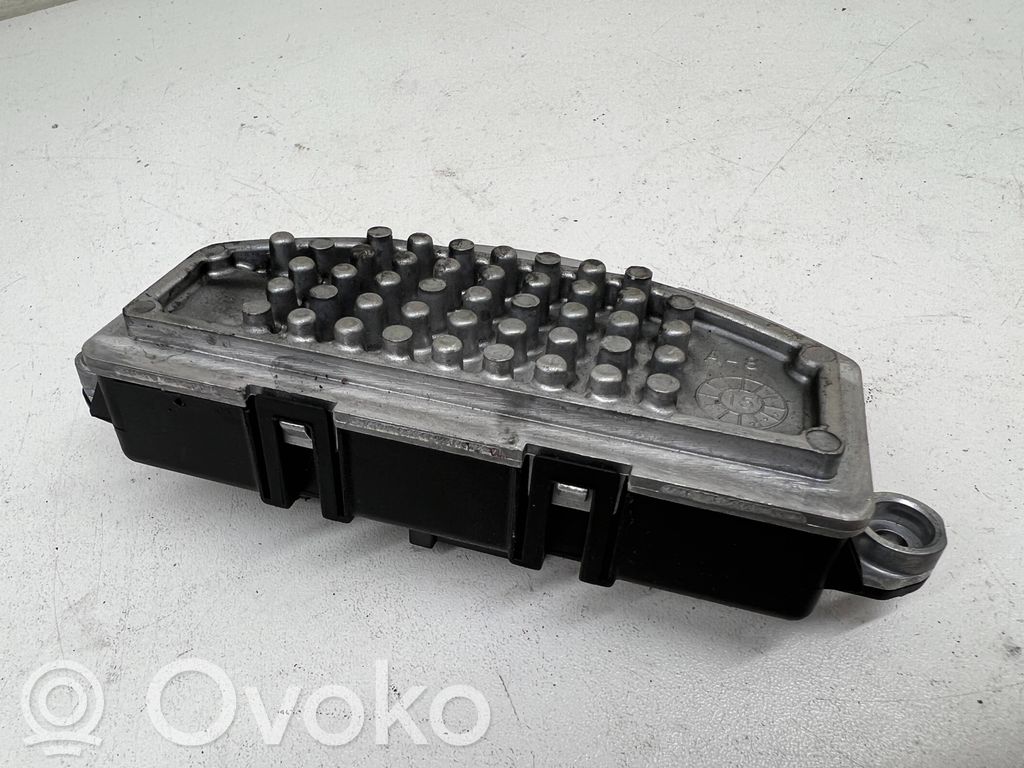 Volkswagen PASSAT B8 Soplador/ventilador calefacción 