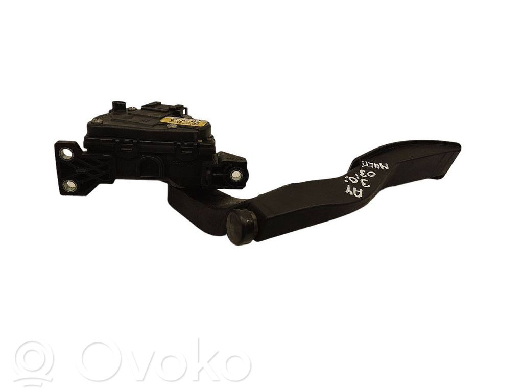 Audi A4 S4 B7 8E 8H Gaspedal 