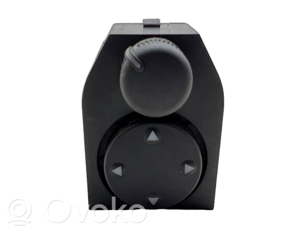 Audi A3 S3 8L Wing mirror switch 