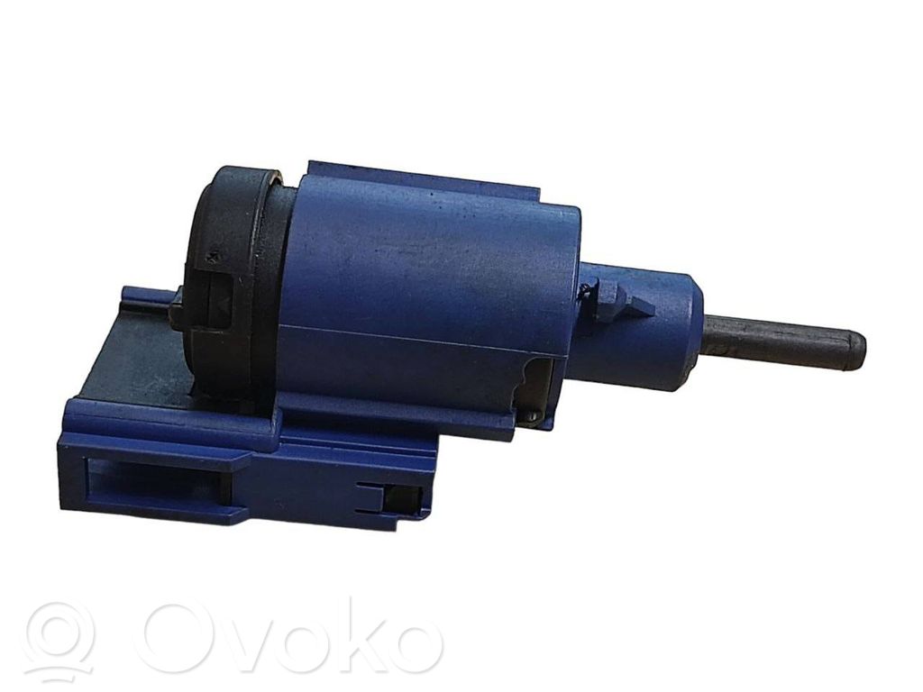 Audi A6 S6 C6 4F Kytkinpolkimen anturi 