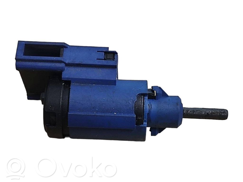 Audi TT Mk1 Clutch pedal sensor 