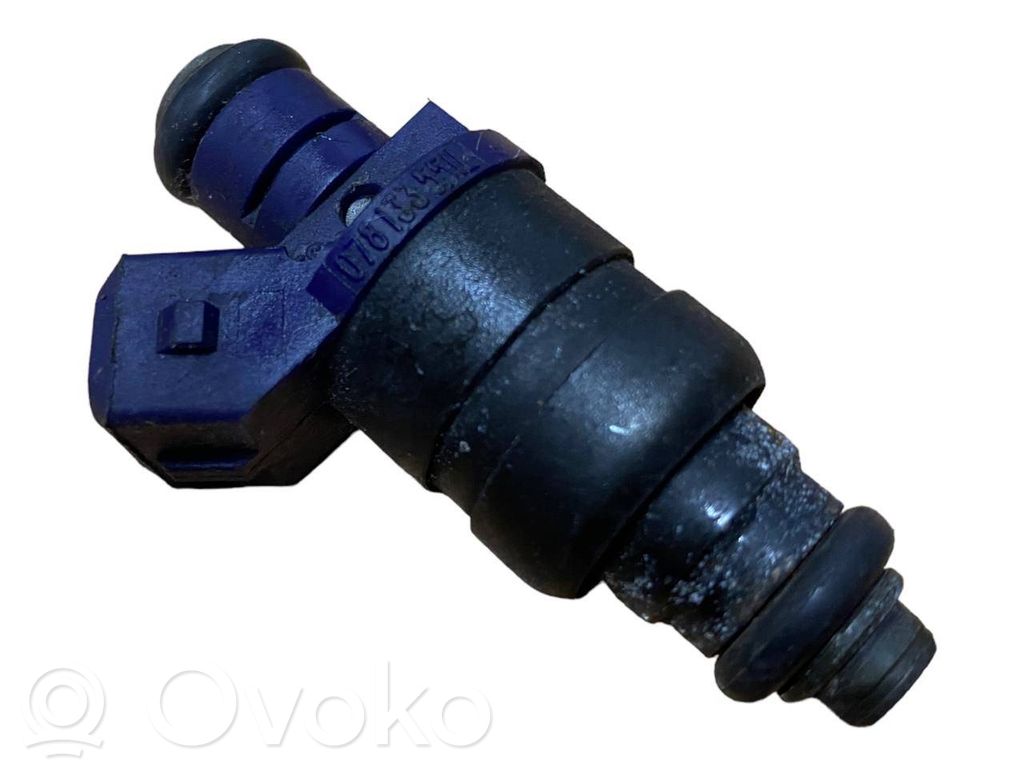Audi A4 S4 B5 8D Inyector de combustible 