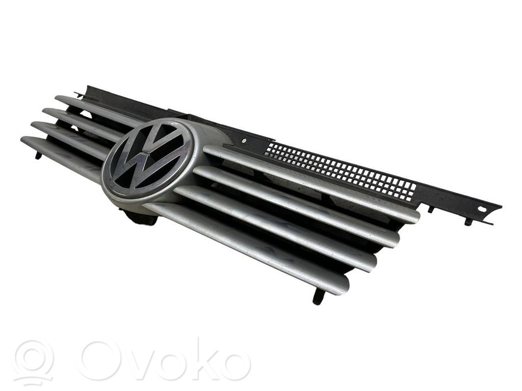 Volkswagen Bora Etusäleikkö 