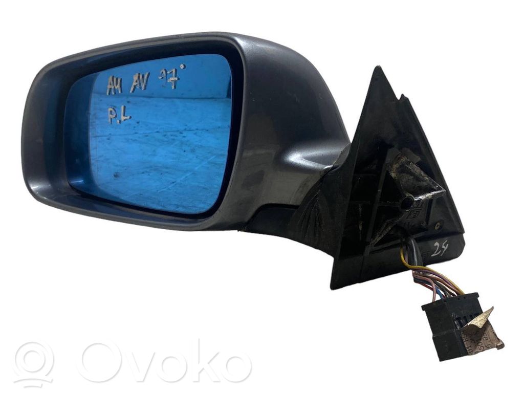 Audi A8 S8 D2 4D Front door electric wing mirror 