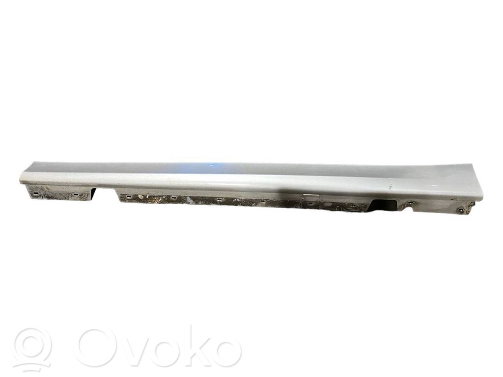 Sill   7062297