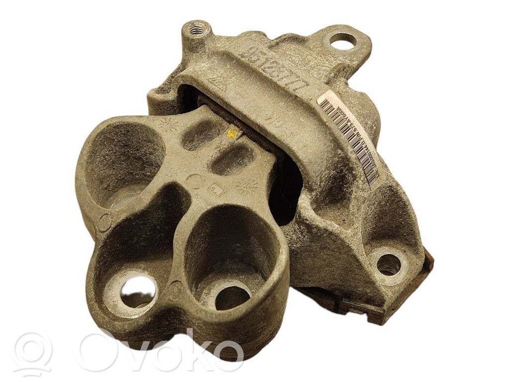 Engine mount bracket   95128777