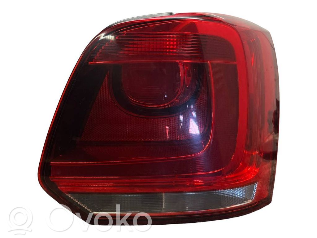 Volkswagen Polo V 6R Lampa tylna 