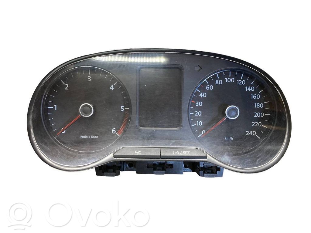 Volkswagen Polo V 6R Licznik / Prędkościomierz 