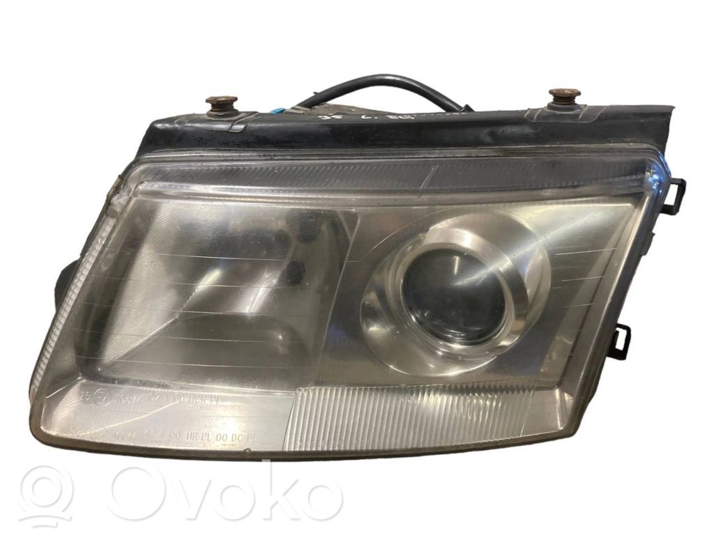 Volkswagen PASSAT B5 Lampa przednia 