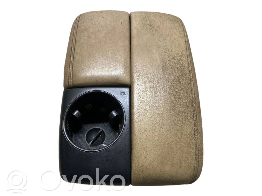 Audi Q7 4L Armrest 