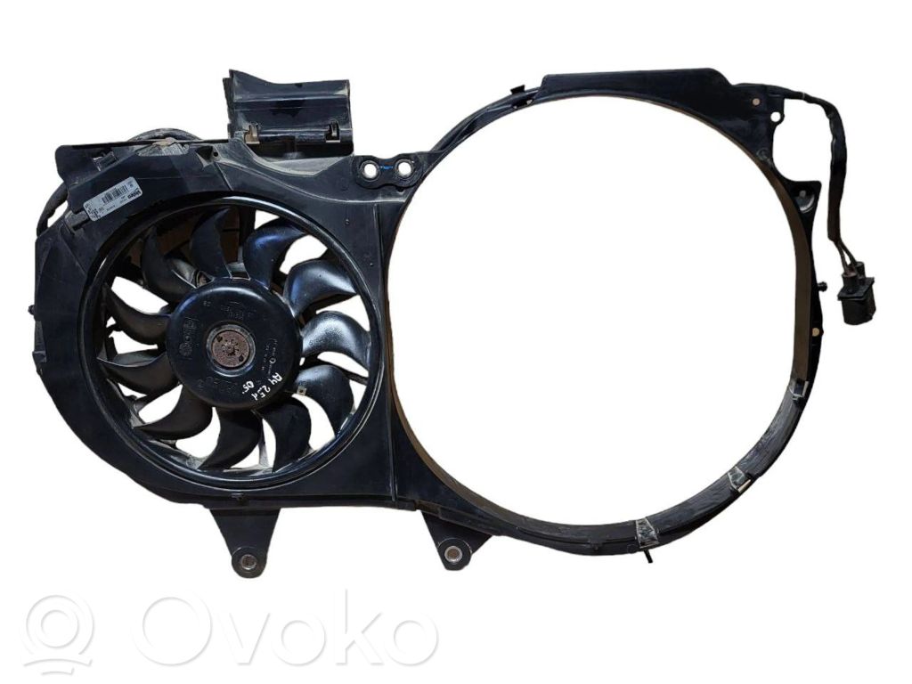 Audi A4 S4 B7 8E 8H Elektryczny wentylator chłodnicy 
