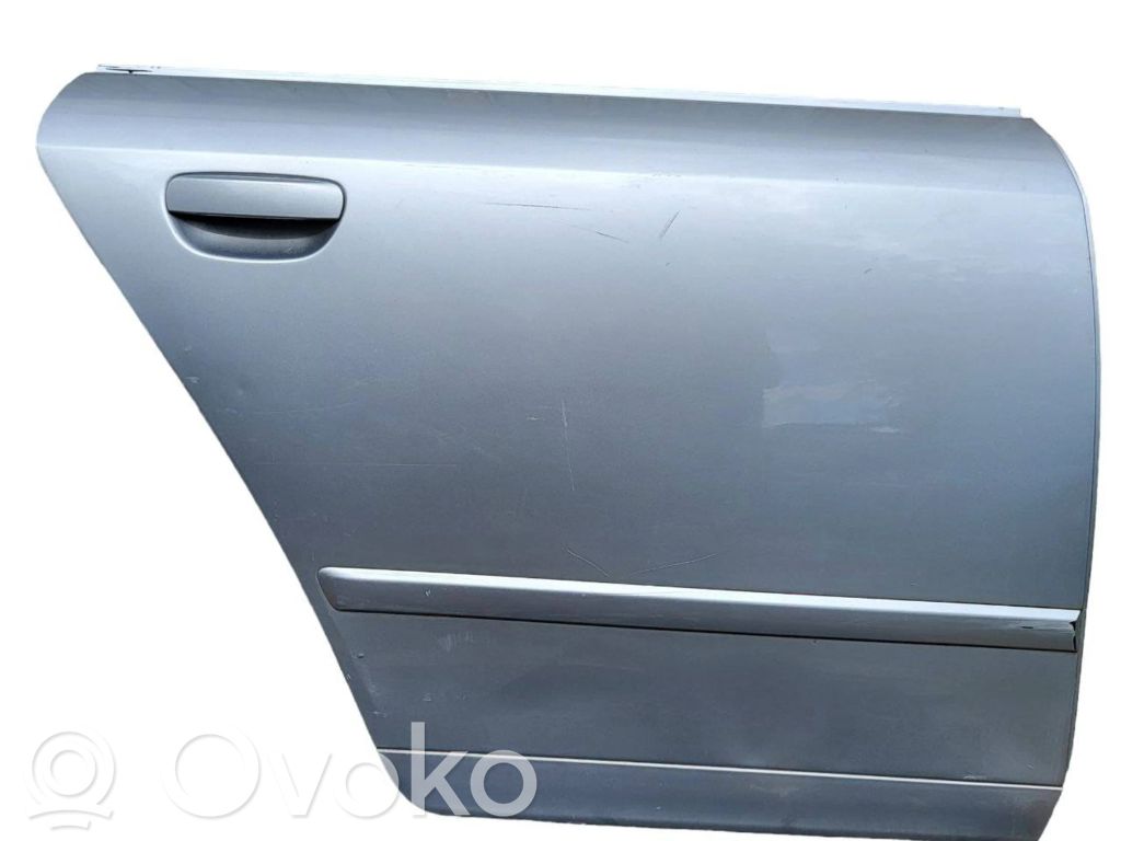 Puerta trasera   8E0833052