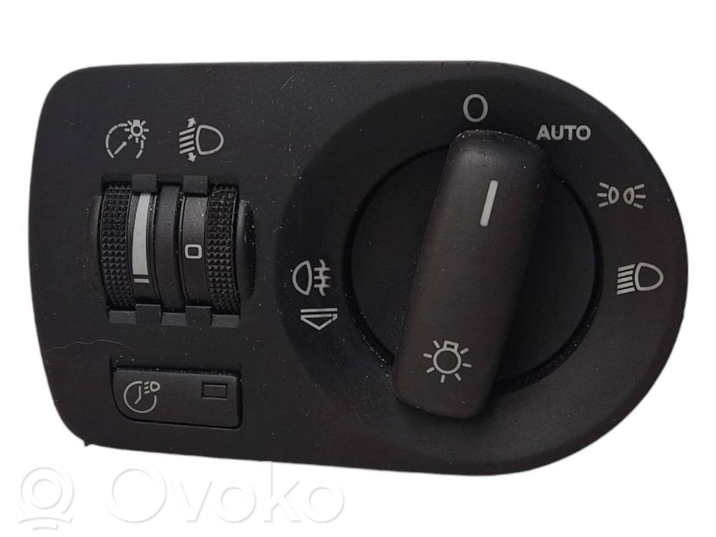 Audi A3 S3 A3 Sportback 8P Light switch 