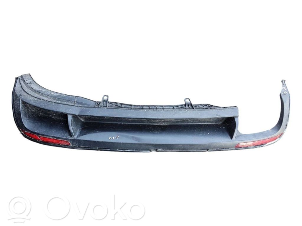 Volkswagen PASSAT CC Moldura inferior del parachoques trasero 