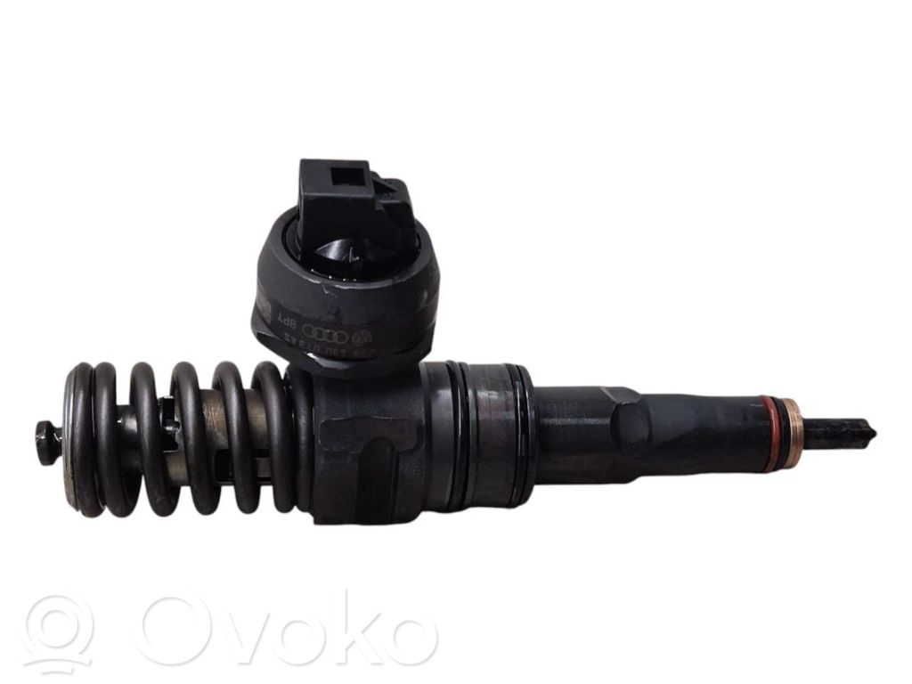 Audi A4 S4 B6 8E 8H Inyector de combustible 