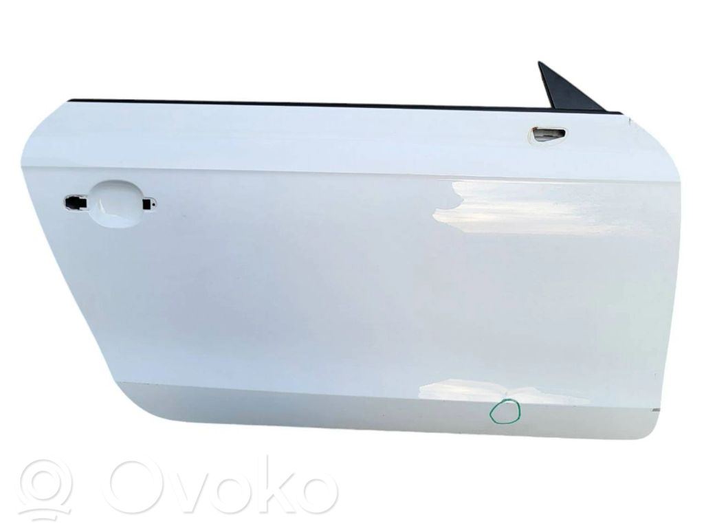 Durvis   8J0831052A