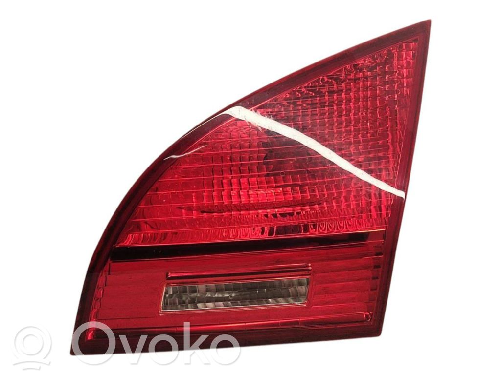 KIA Venga Lampy tylnej klapy bagażnika 