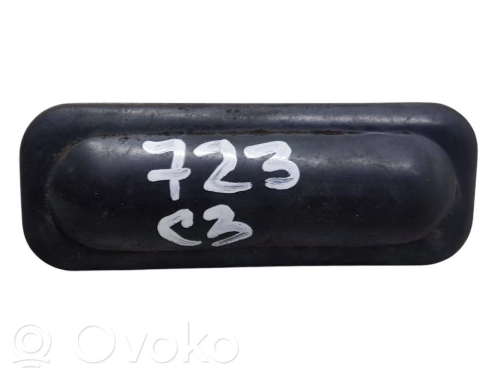 Tailgate opening switch
