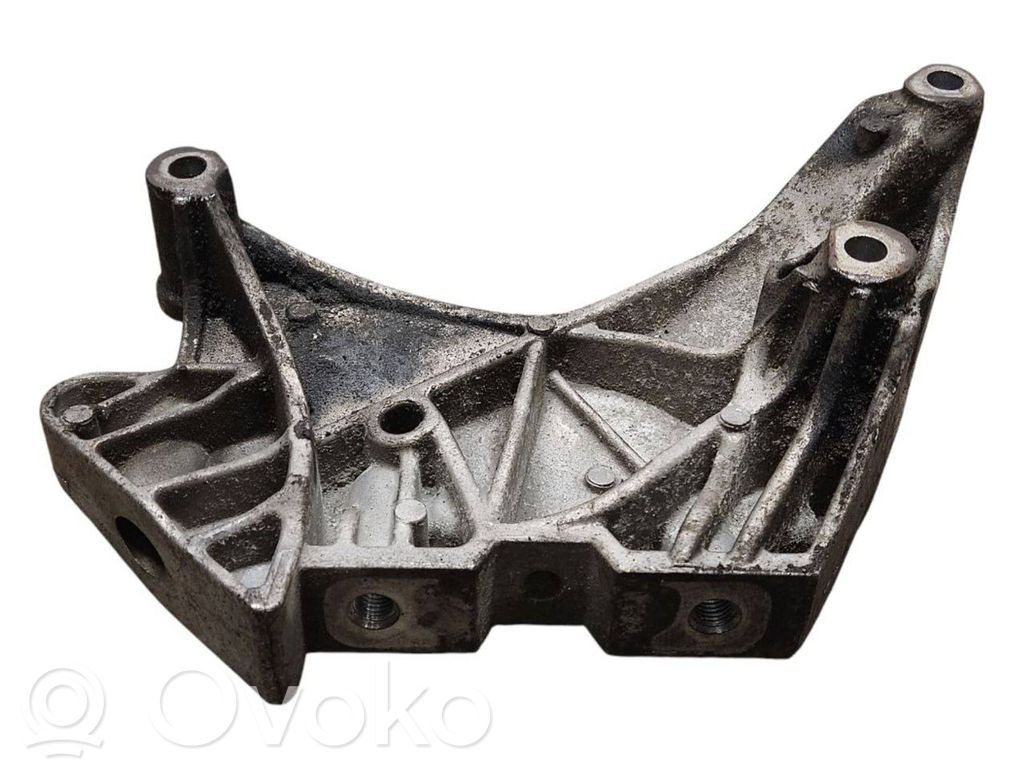 Engine mounting bracket   06J199207P