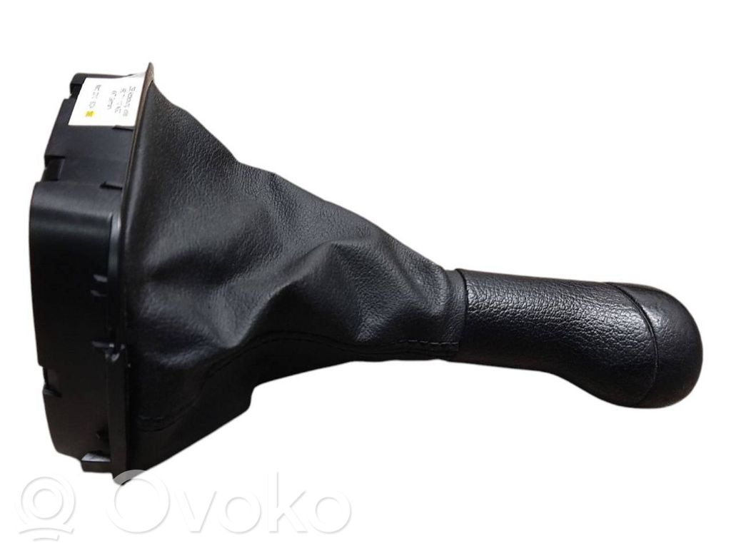 Volkswagen Polo V 6R Buton/manșon piele manetă schimbător viteze 