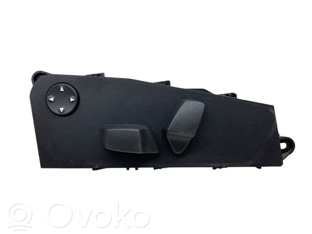 Seat control switch   6926975