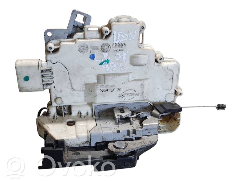 Seat Leon (1P) Front door lock 
