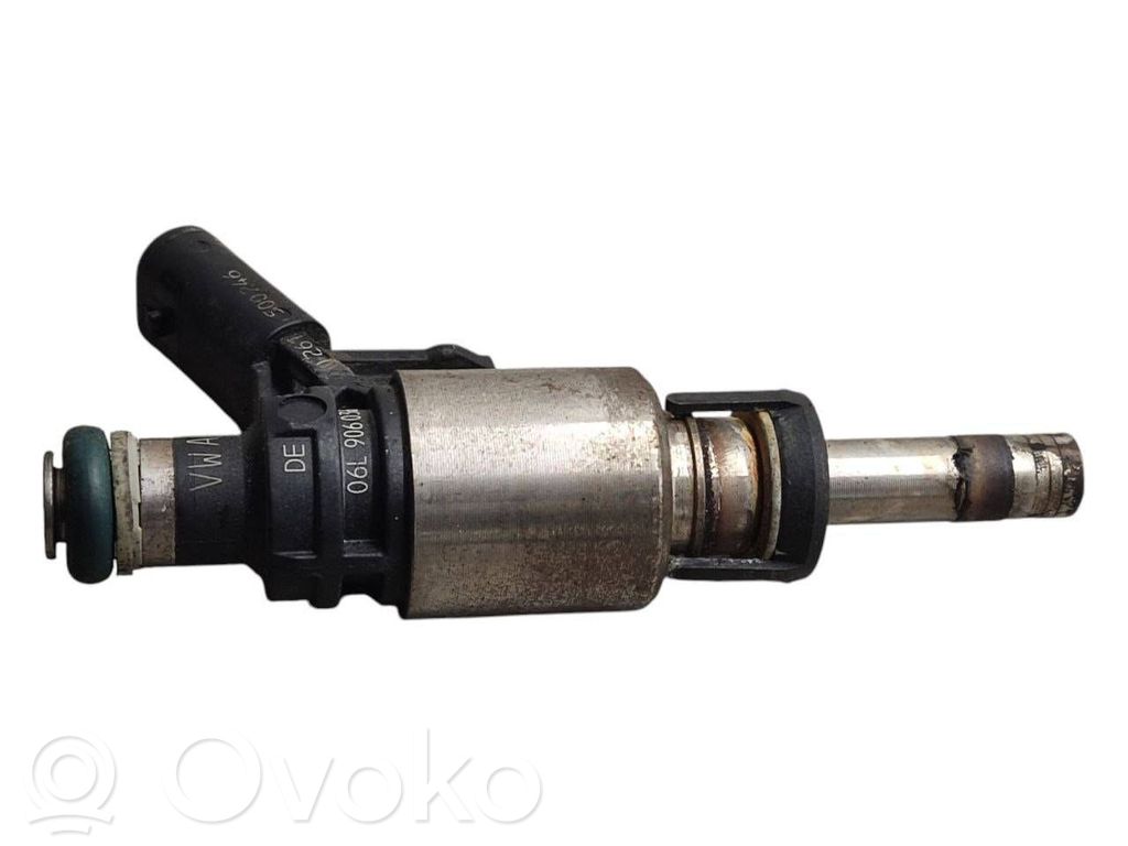 Volkswagen Golf VII Inyector de combustible 