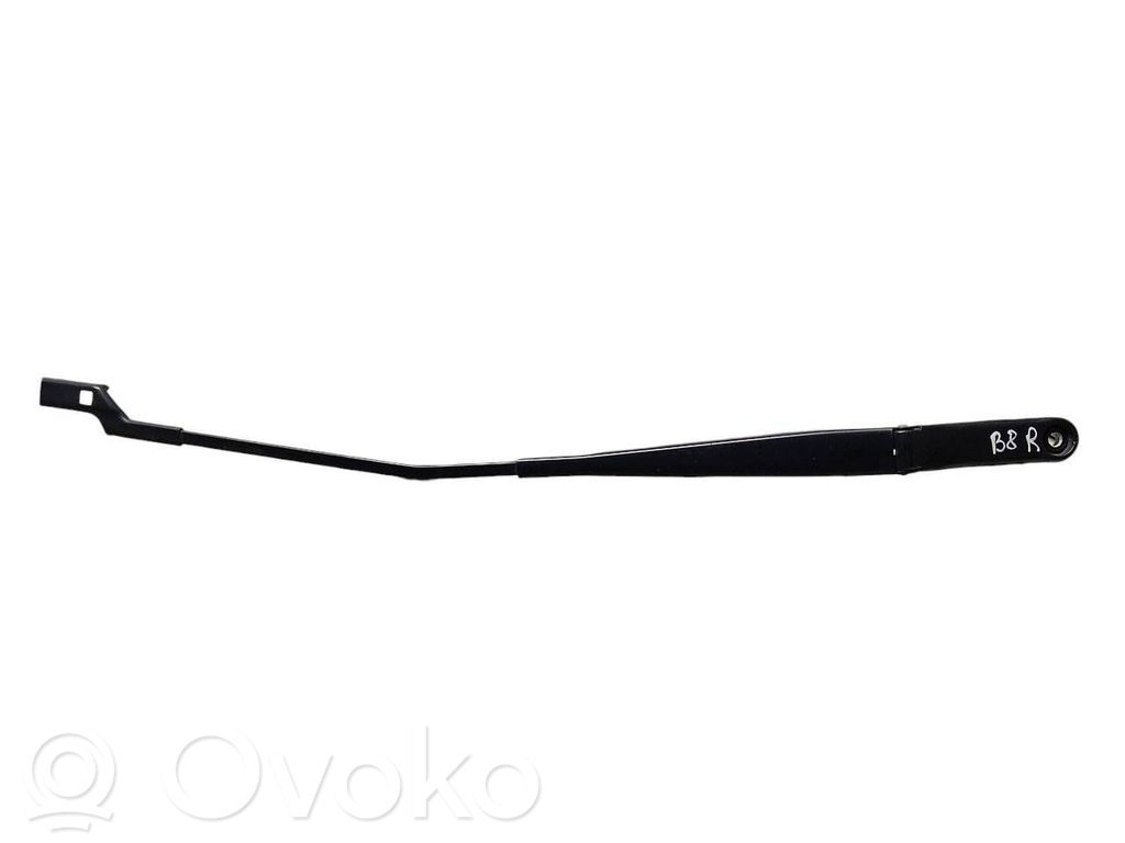 Volkswagen PASSAT B8 Ramię wycieraczki szyby przedniej / czołowej 