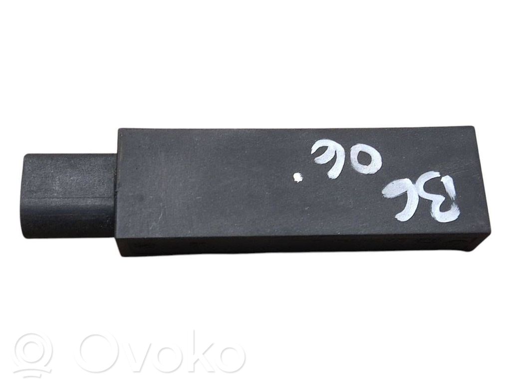 Volkswagen PASSAT B6 Antenne Komfortzugang 