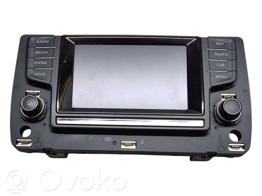 Volkswagen Golf VII Panel / Radioodtwarzacz CD/DVD/GPS 