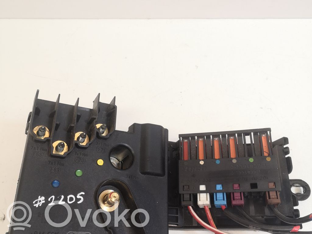 Módulo de fusible   A2115461341