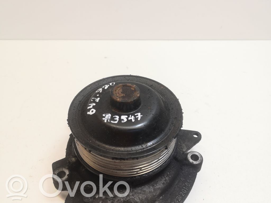 Pompe de circulation d'eau   A6422020110,R6422010410