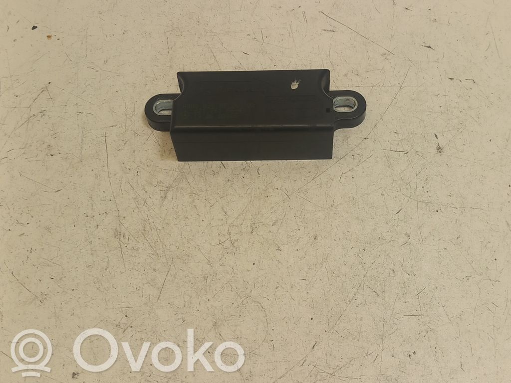 Mercedes-Benz E W211 Airbag deployment crash/impact sensor 