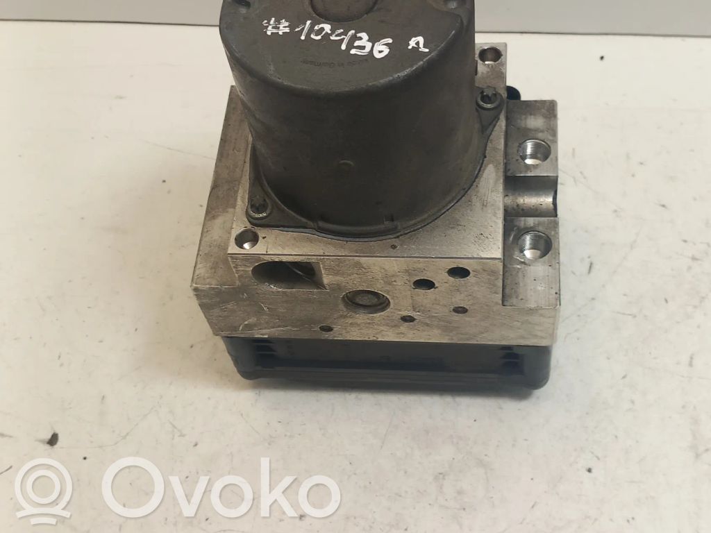 Mercedes-Benz E W211 ABS Pump 