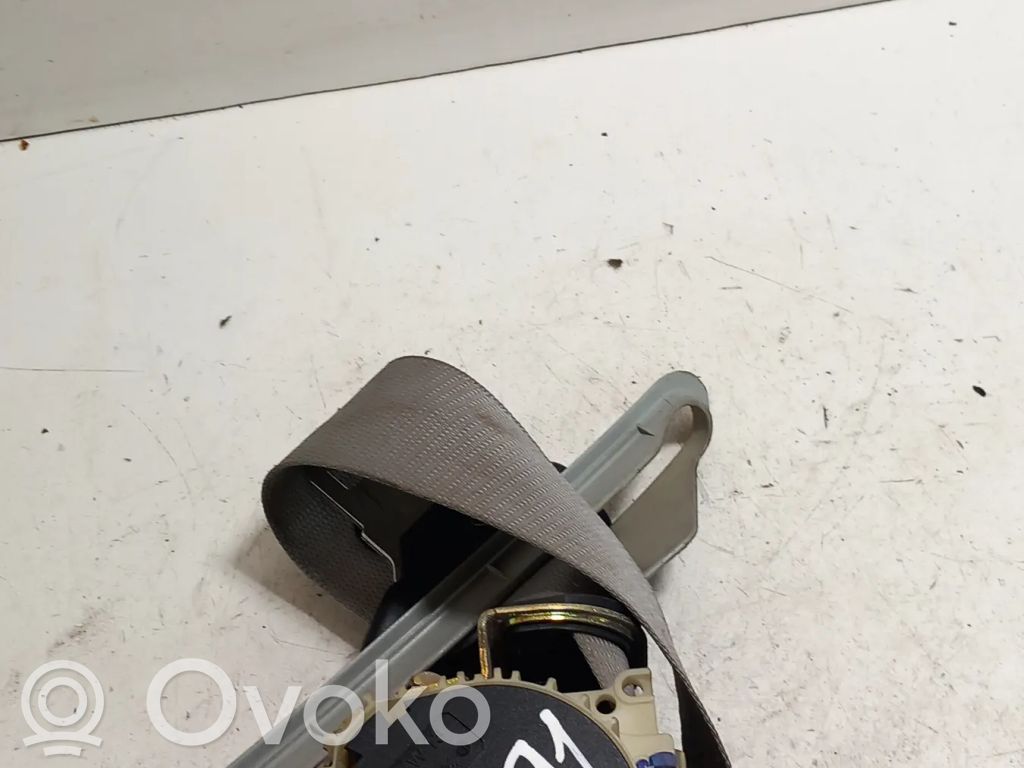 Mercedes-Benz C W203 Cinturón trasero 