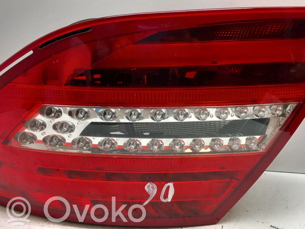 Mercedes-Benz C W204 Lampa tylna 