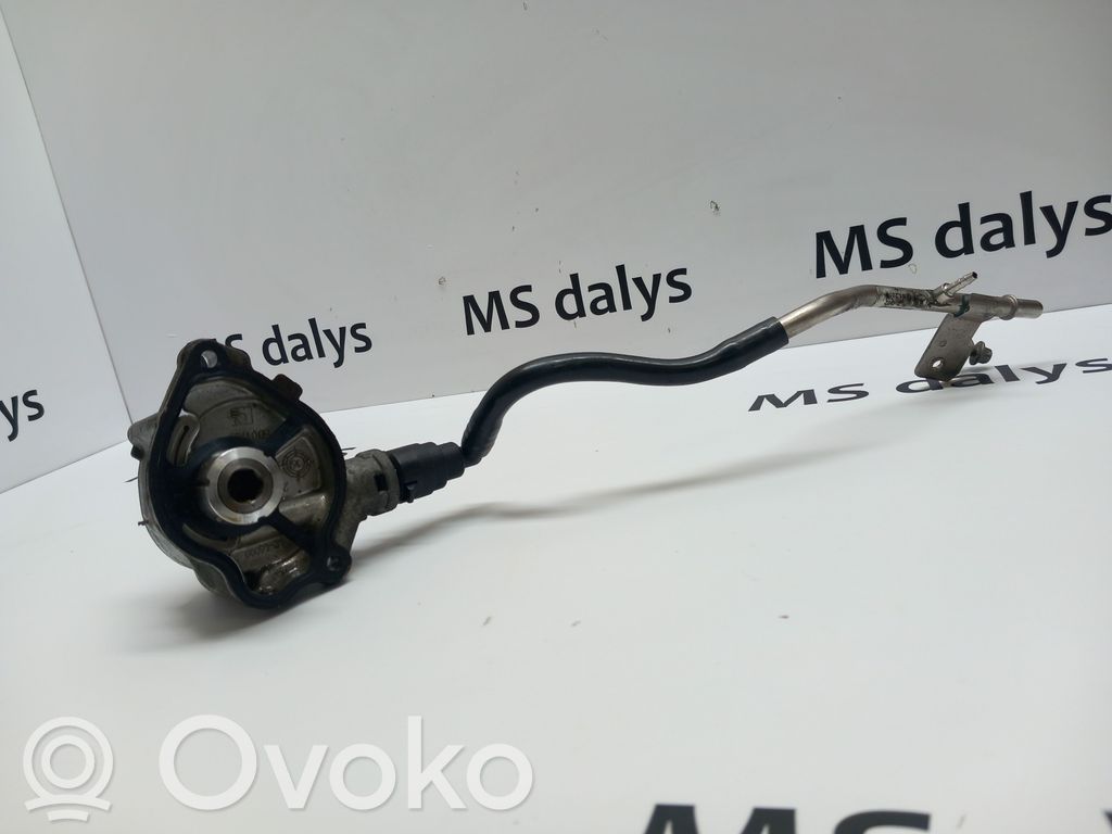 Mercedes-Benz C W204 Vacuum pump 