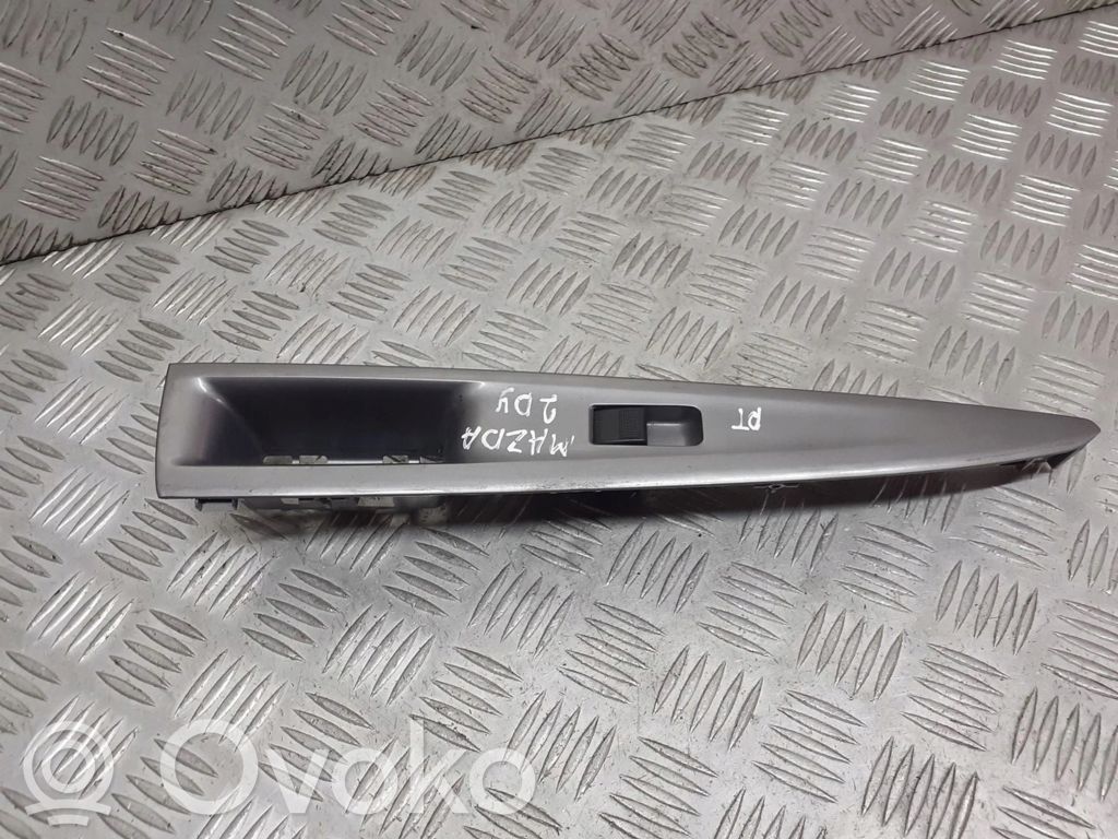 Mazda 2 Electric window control switch 