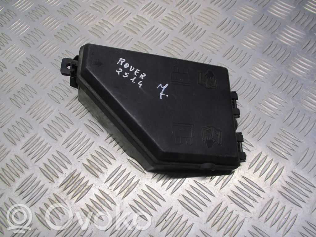Rover 25 Saugiklių dėžė (komplektas) 