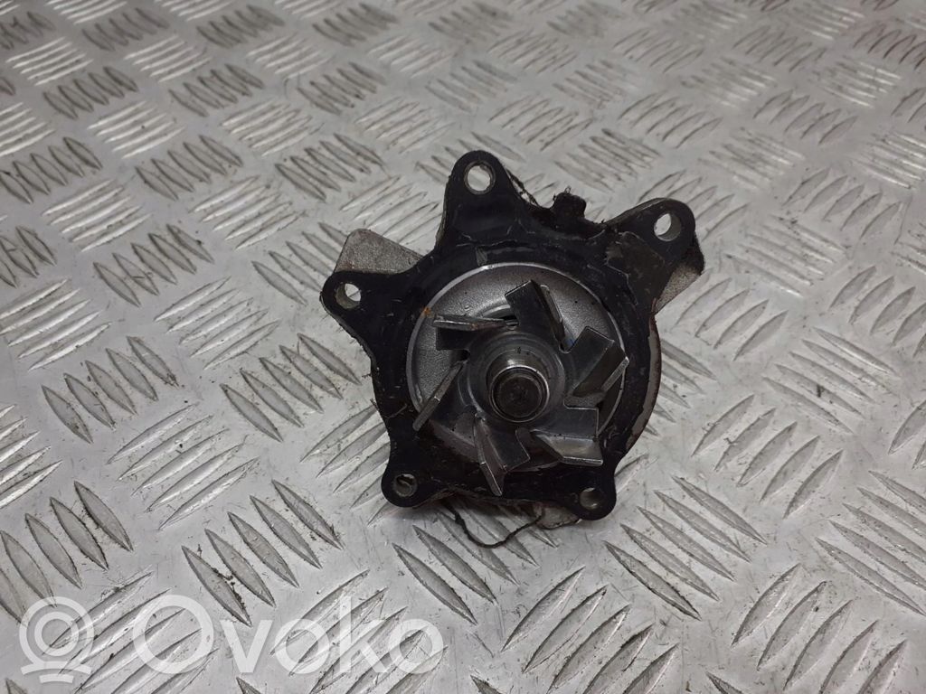 Toyota Yaris Bomba de agua 
